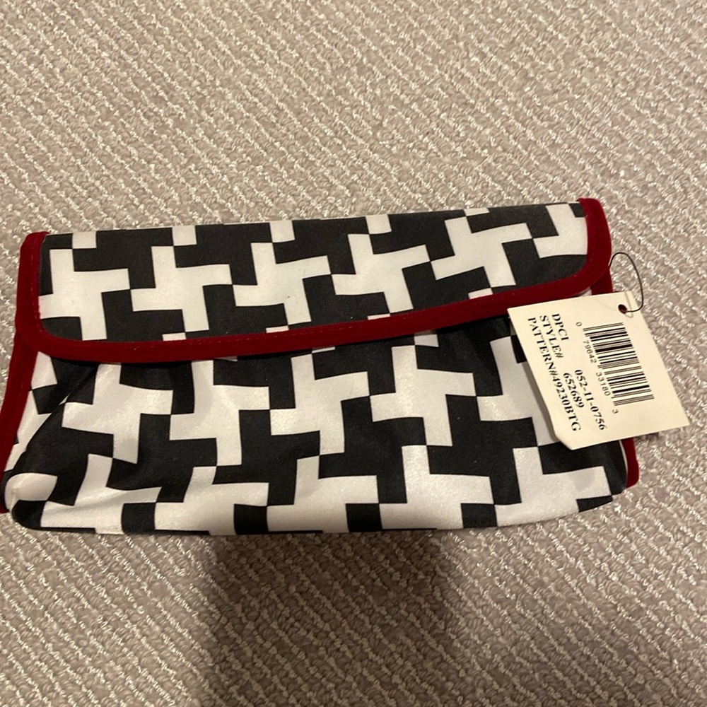 Jewelry case- NWT